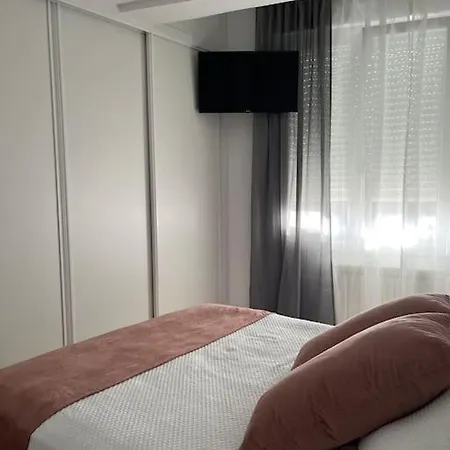 Lorenzo Apartment *
